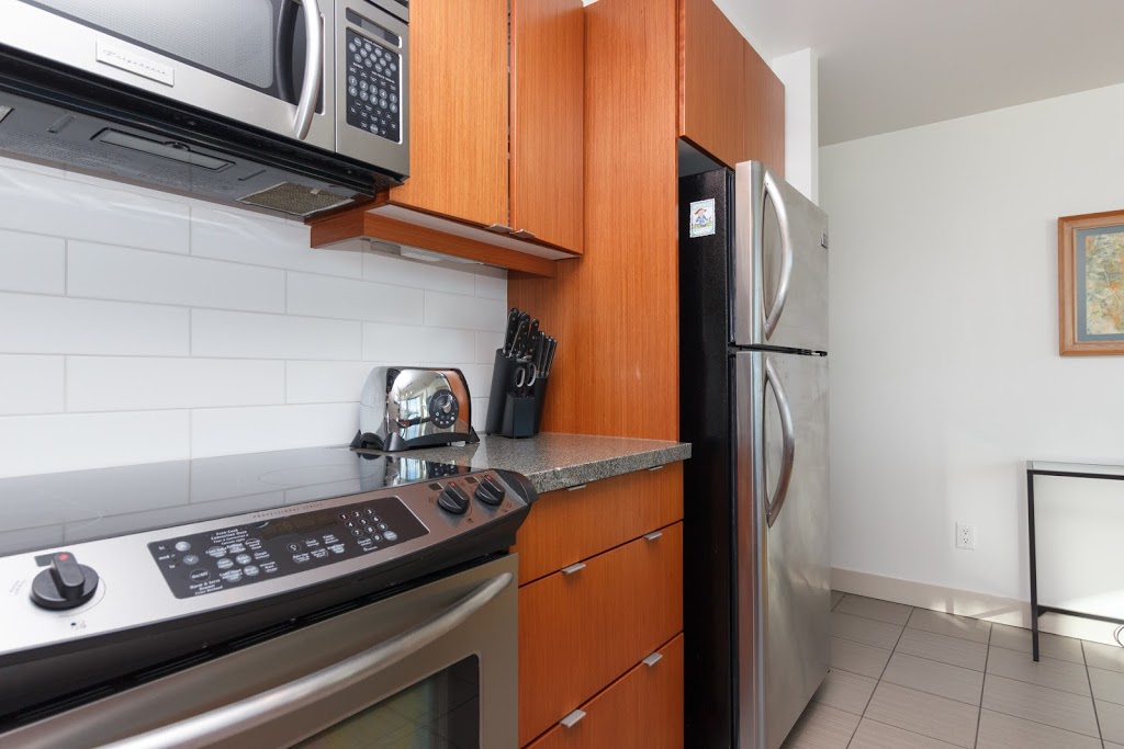 Checked in Victoria Vacations | 1114 Nicholson St, Victoria, BC V8X 3L6, Canada | Phone: (250) 888-8752