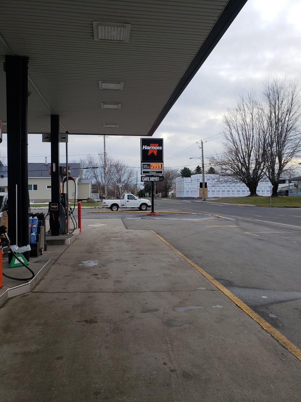 Harnois | 70 Rue de lÉglise N, Lacolle, QC J0J 1J0, Canada | Phone: (450) 246-4197
