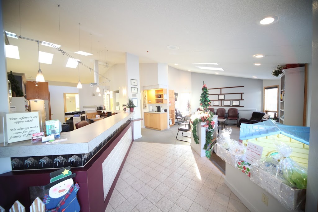 Aspen Dental Clinic Rocky Mountain House | 5216 50 Ave, Rocky Mountain House, AB T4T 1E5, Canada | Phone: (587) 415-0947