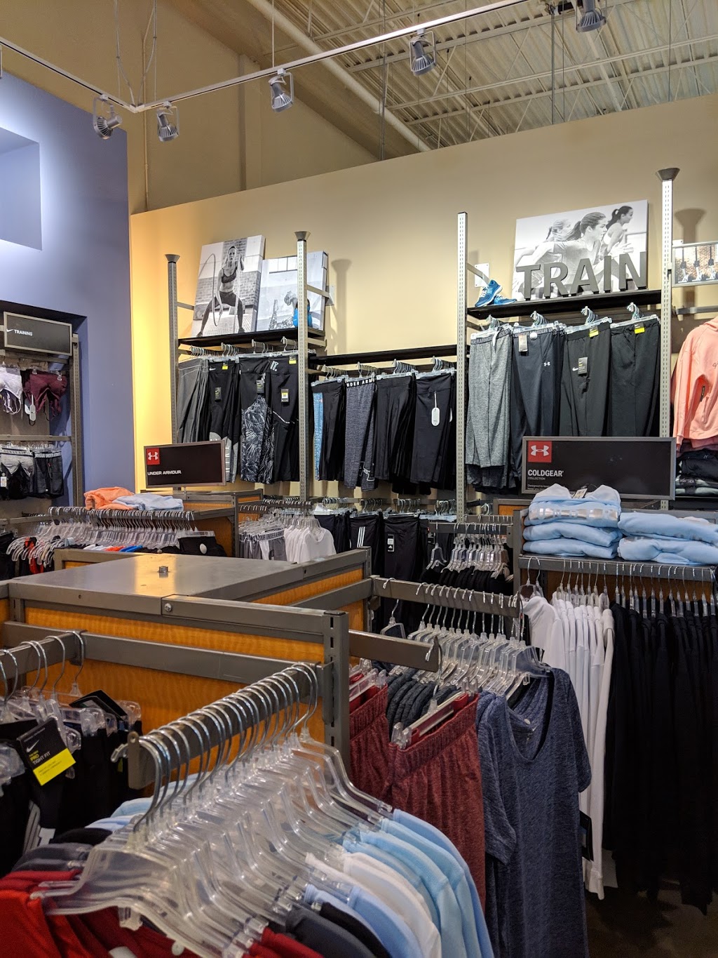 Sport Chek Fairway Best Mall | 655 Fairway Rd S, Kitchener, ON N2C 1X4, Canada | Phone: (519) 896-2310