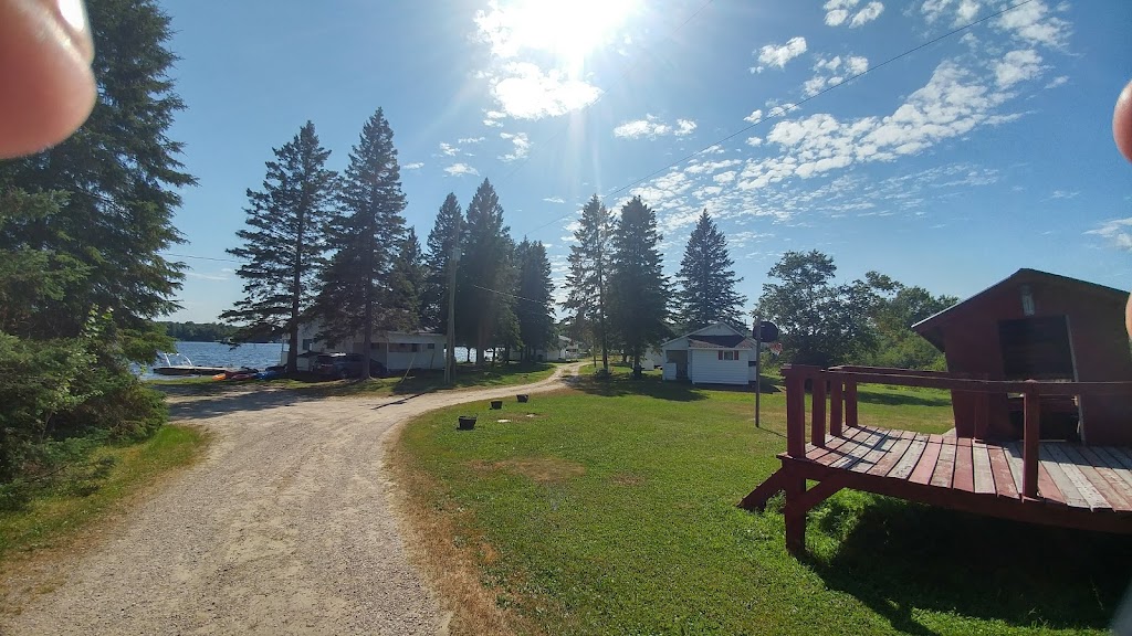 Manor Park Cottages | Burks Falls, ON P0A 1C0, Canada | Phone: (905) 348-2697