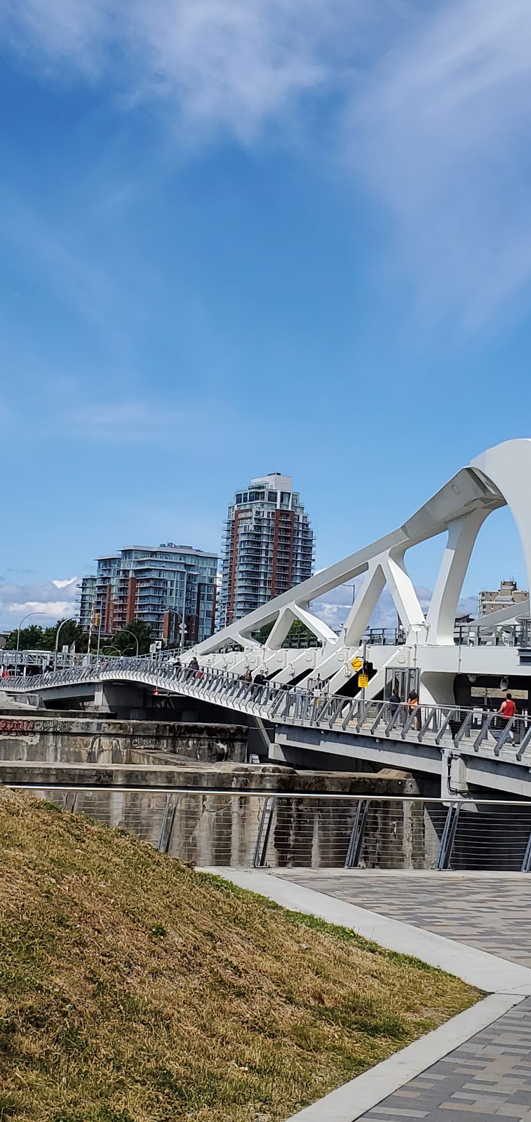 Bayview One | 100 Saghalie Rd, Victoria, BC V9A 0A1, Canada | Phone: (250) 380-9244