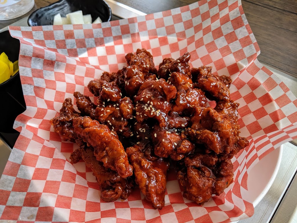Don Chon Korean BBQ & Wings | 834 The Queensway, Etobicoke, ON M8Z 1N5, Canada | Phone: (416) 251-2227