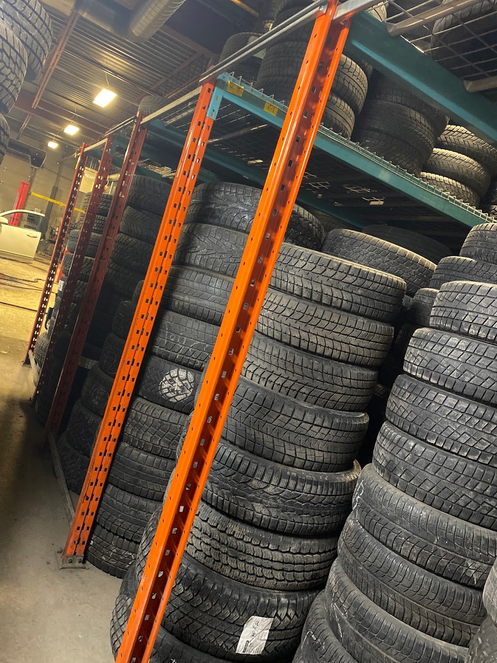 Tire Trade | 1398 Star Top Rd, Gloucester, ON K1B 3L9, Canada | Phone: (613) 749-0088