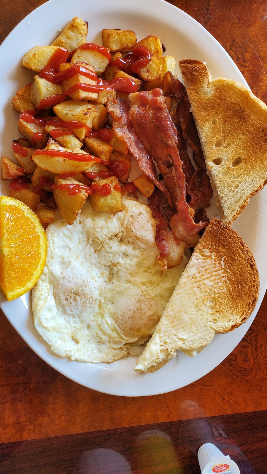 ZAZ BISTRO | 916 King St E, Cambridge, ON N3H 3P3, Canada | Phone: (226) 336-8005