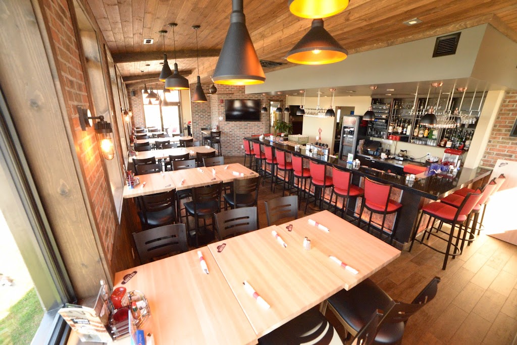 Chez Freddy Pizzeria | 835 Rue du Conseil, Sherbrooke, QC J1G 3L2, Canada | Phone: (819) 821-2248
