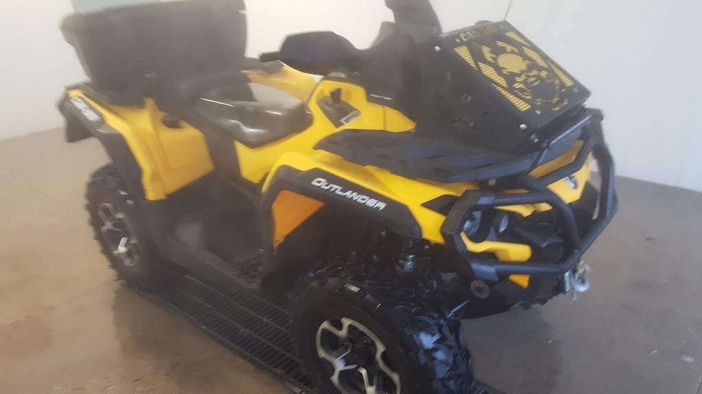 Squeaky Clean Car and Pet Wash | 899 Goderich St, Port Elgin, ON N0H 2C3, Canada | Phone: (519) 488-1888