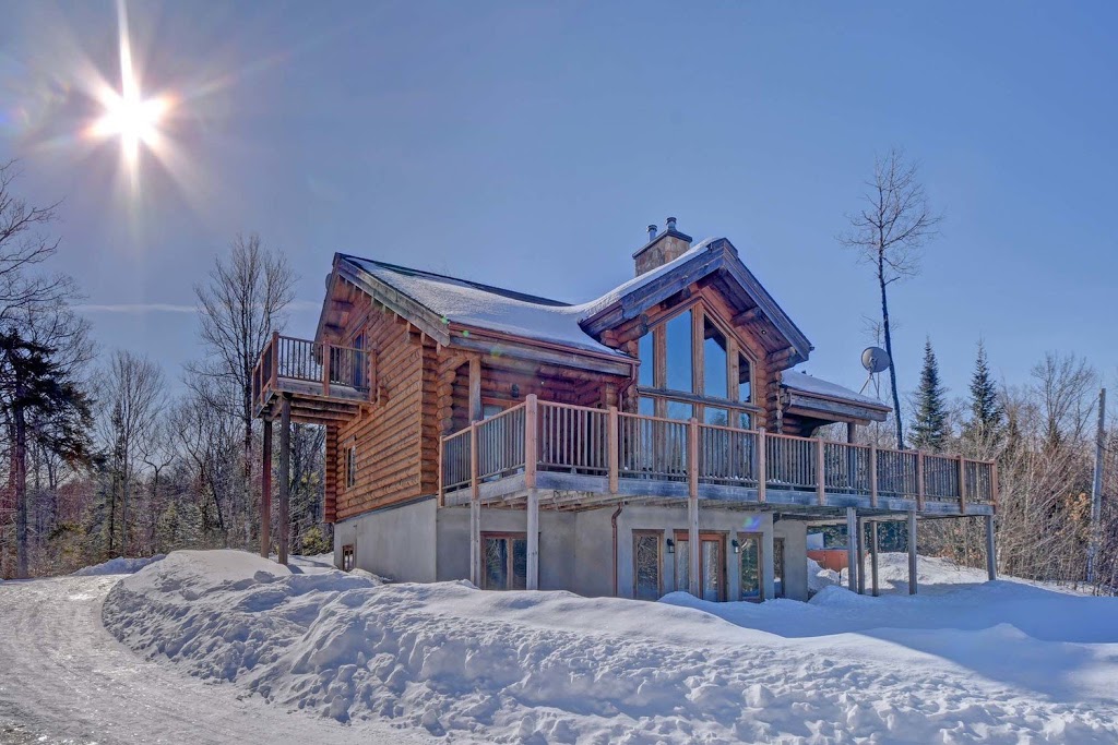 Location 4 Saisons | 3809 Chemin Lacoste, Rivière-Rouge, QC J0T 1T0, Canada | Phone: (866) 964-3853