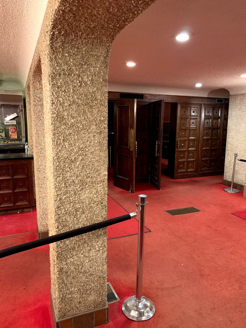 Mount Pleasant | 675 Mt Pleasant Rd, Toronto, ON M4S 2N2, Canada | Phone: (416) 489-8484