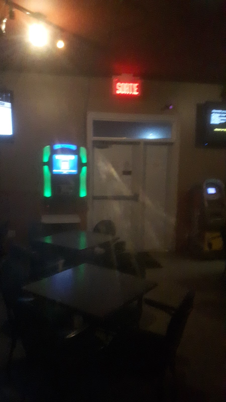Bar Le Kaboulo | 270 Rue Rochette, Saint-Pascal, QC G0L 3Y0, Canada | Phone: (418) 492-6236