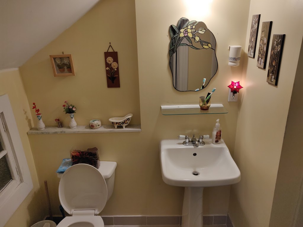 Niagara Inn Bed & Breakfast | 4300 Simcoe St, Niagara Falls, ON L2E 1T6, Canada | Phone: (905) 347-5575