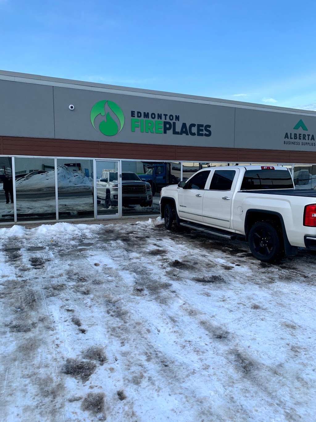 Edmonton Fireplaces | 14608 116 Ave NW, Edmonton, AB T5M 3E9, Canada | Phone: (780) 760-8877