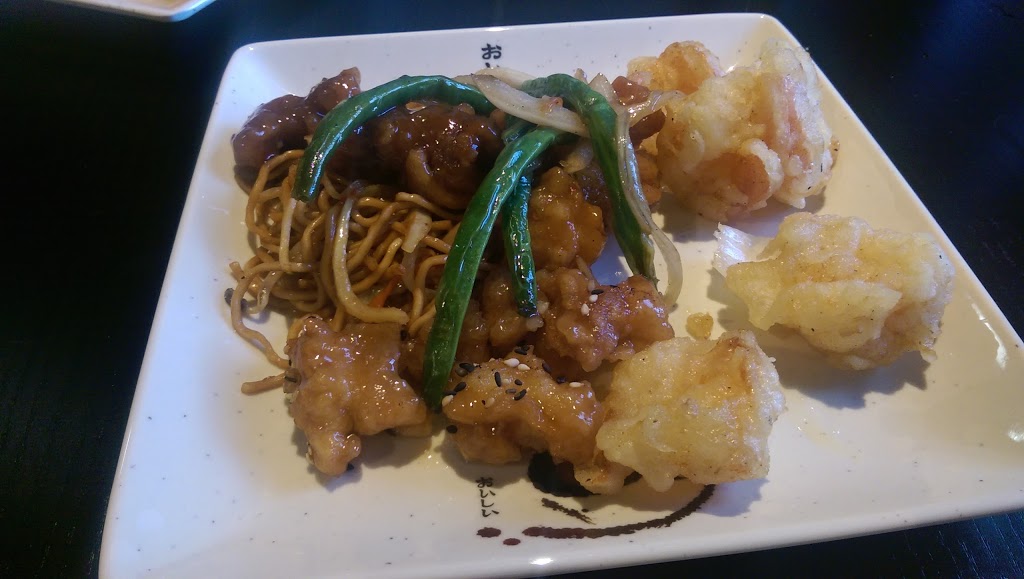 Royal Wok Restaurant | 141 Trans-Canada Hwy, Salmon Arm, BC V1E 4H7, Canada | Phone: (778) 489-1688