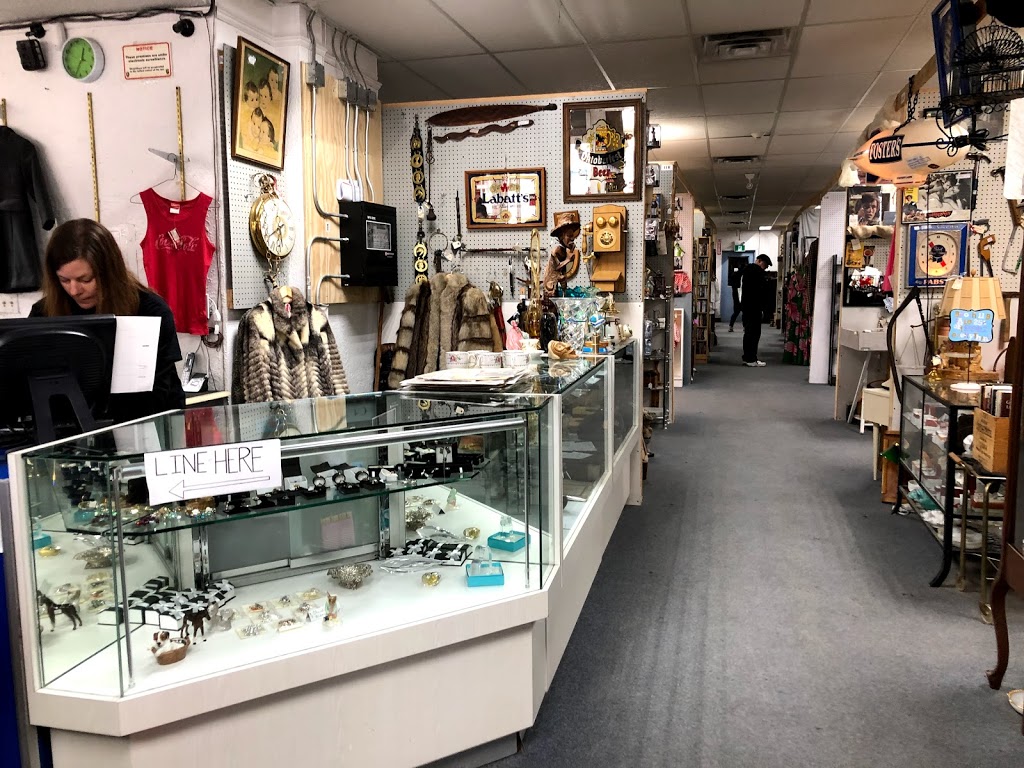 Hamilton Antique Mall | 233 Ottawa St N, Hamilton, ON L8H 3Z4, Canada | Phone: (905) 547-7000