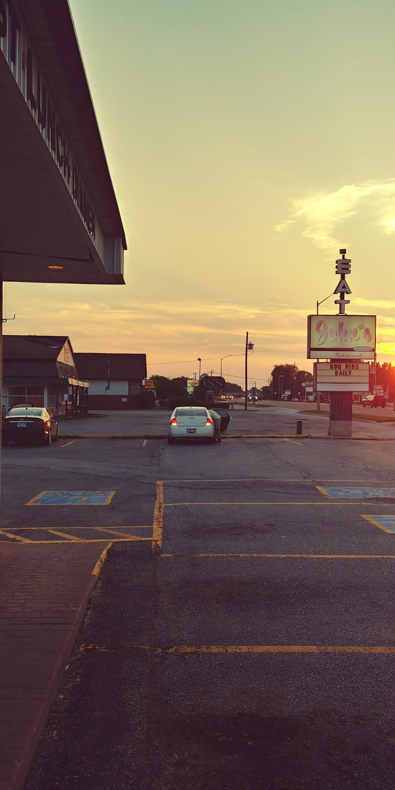 Palace Inn Motel | 1665 London Line, Sarnia, ON N7W 1B1, Canada | Phone: (519) 542-7716