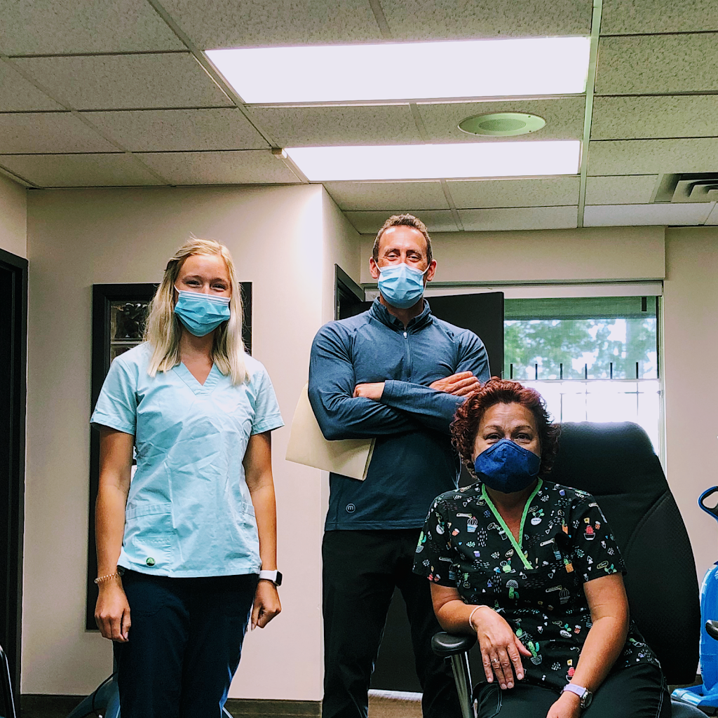 Walk-In Chiropractic Clinics - Dr David Piche | 6720 Hawthorne Dr, Windsor, ON N8T 1J9, Canada | Phone: (519) 974-2211