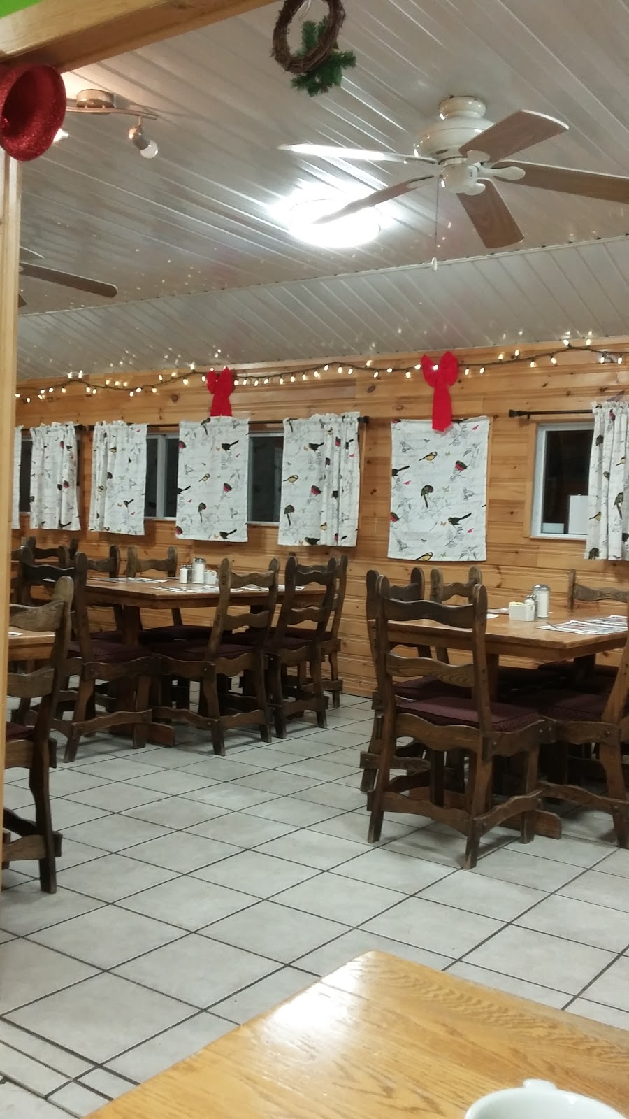 Chez Renaud | 5 Chemin du Pont, Val-des-Monts, QC J8N 2H7, Canada | Phone: (819) 457-6969