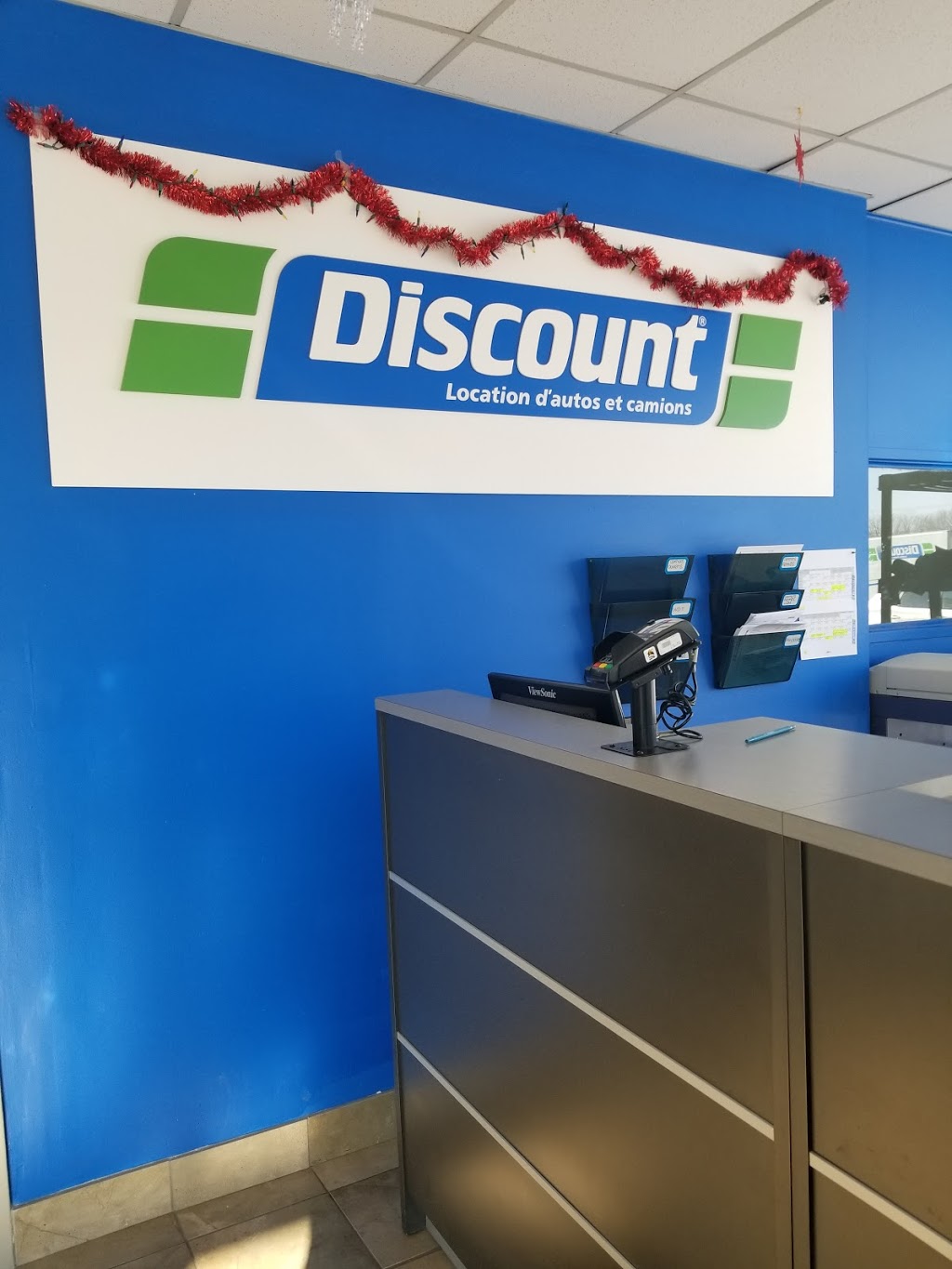 Discount Location dautos et camions | 30 Boulevard Taschereau, La Prairie, QC J5R 5H7, Canada | Phone: (450) 444-4460