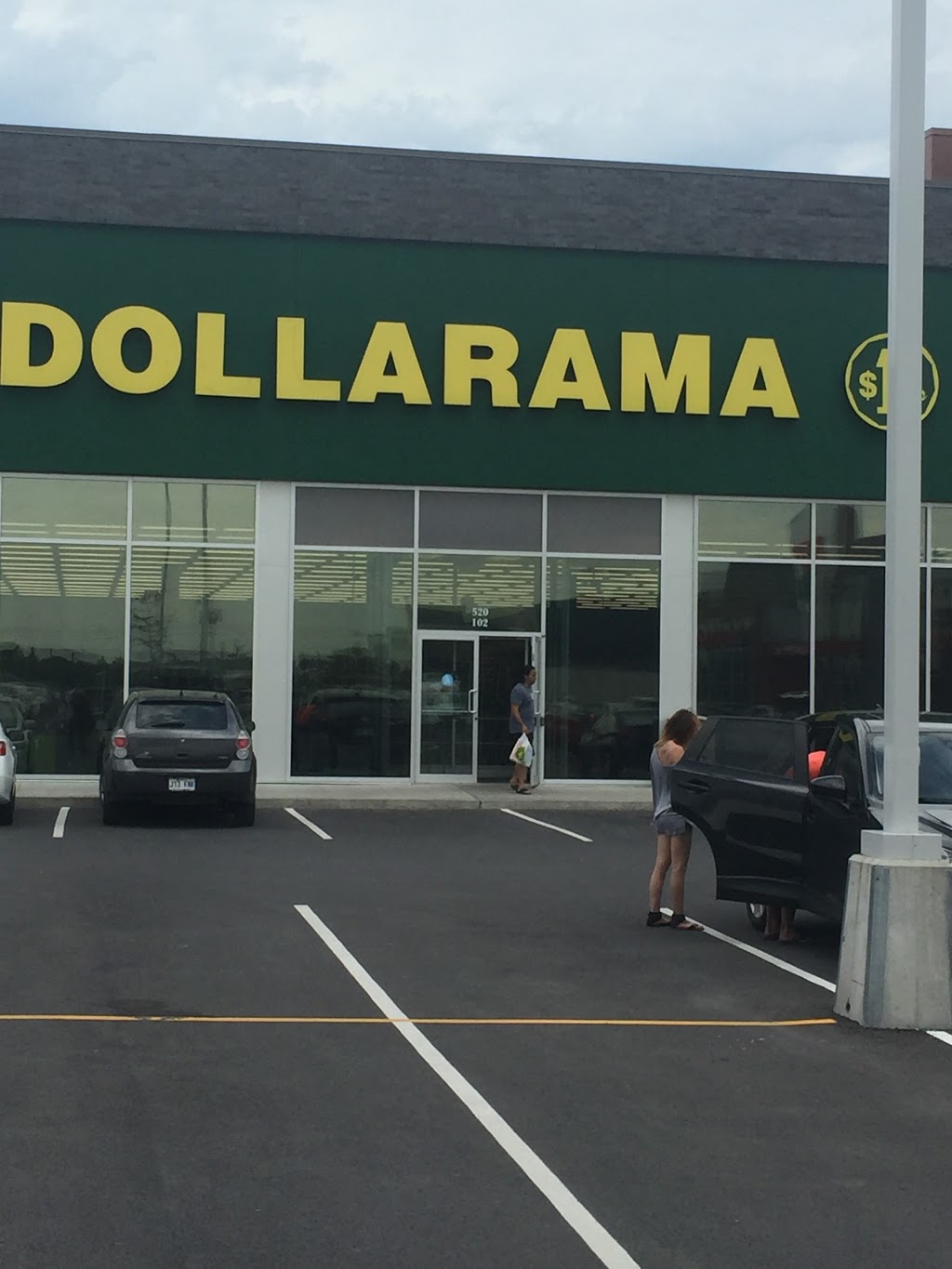 Dollarama | Plaza, 520 Boulevard Cadieux, Beauharnois, QC J6N 2G2, Canada | Phone: (450) 429-1149