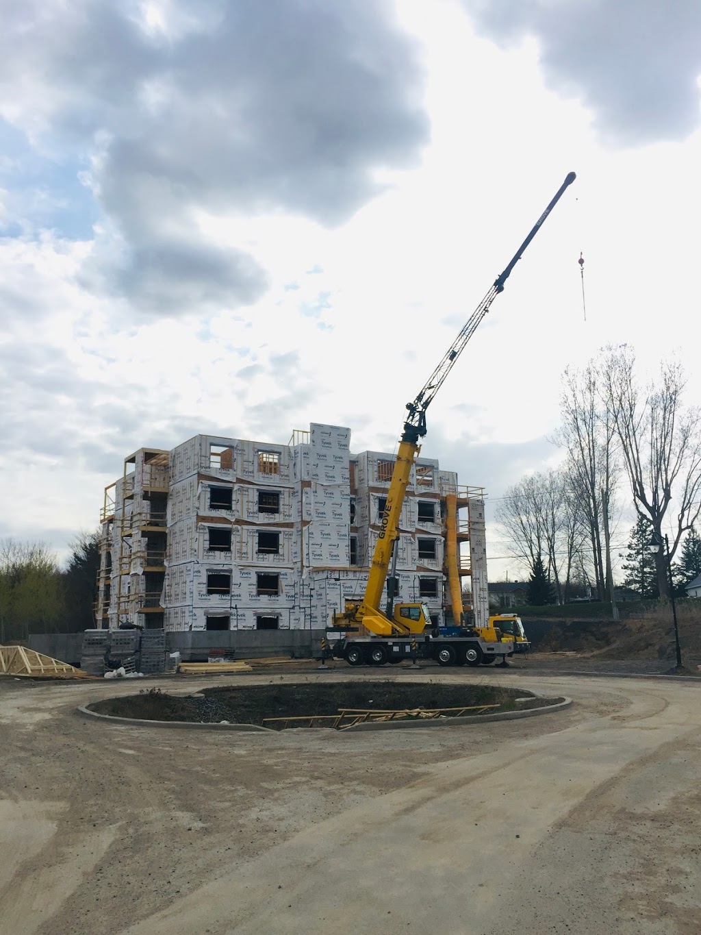 Grues Précision Inc. | 1111 Route Louis-Cyr, Saint-Jean-de-Matha, QC J0K 2S0, Canada | Phone: (450) 757-2700