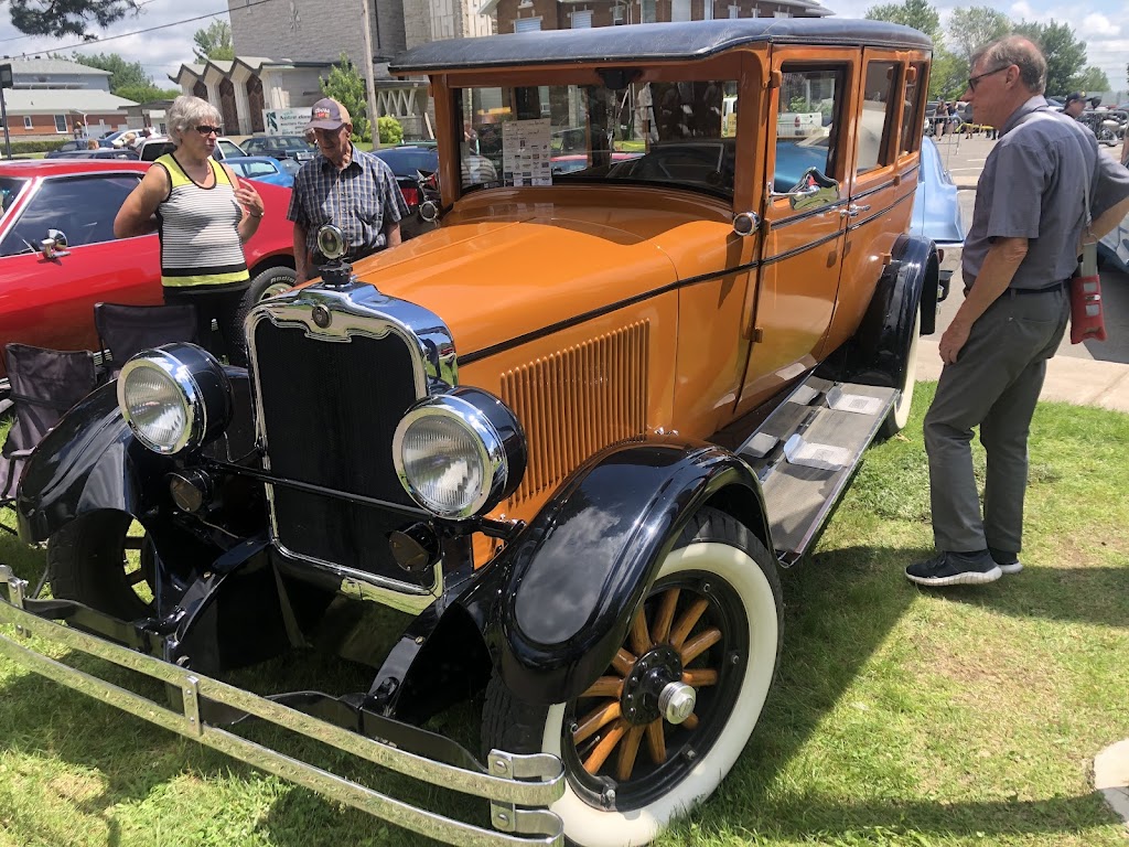 Classic Cars Quebec Inc. | 329 Rue de Rouville, Beloeil, QC J3G 1X1, Canada | Phone: (514) 990-9111