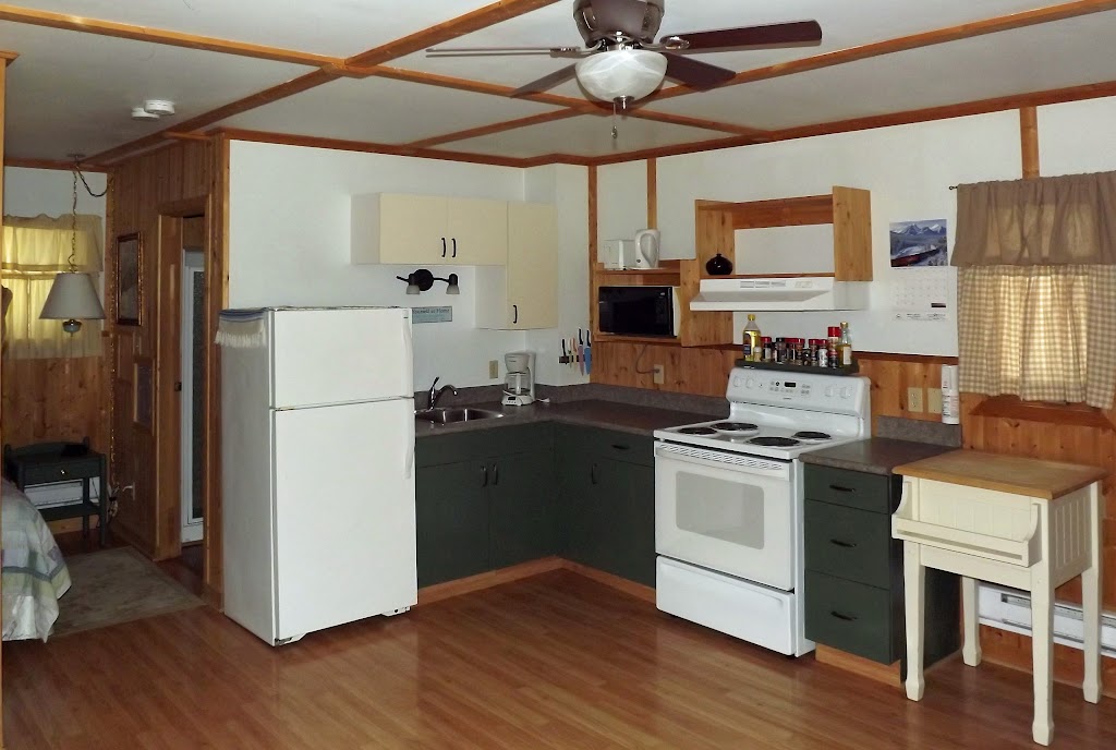 Cheechako cabins | 205 Grouse Meadow Ln, Nordegg, AB T0M 2H0, Canada | Phone: (403) 721-2230