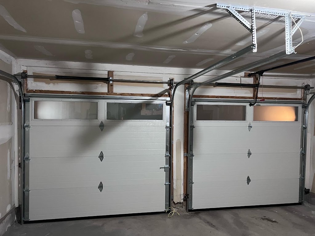 ADR Garage Door | 11 Hart Dr, Barrie, ON L4N 5M3, Canada | Phone: (705) 242-7275