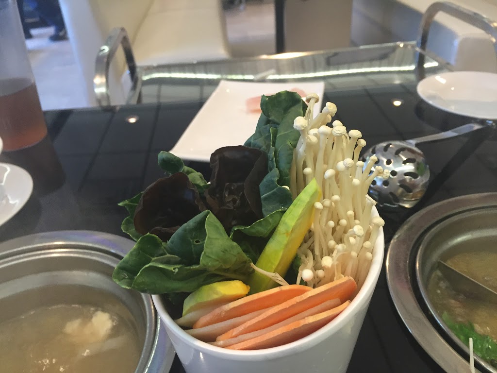 Kings Hot Pot and KTV | 15041 Stony Plain Rd, Edmonton, AB T5P 4W1, Canada | Phone: (780) 705-9168