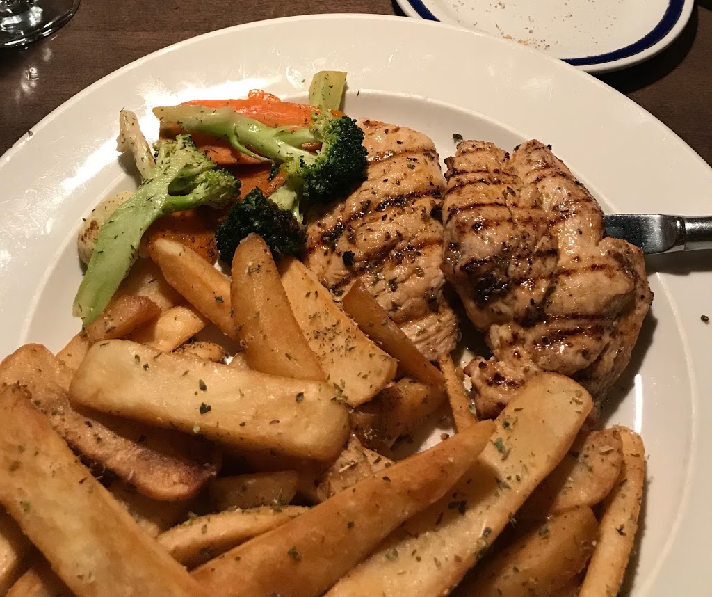 Grekos Restaurant & Steak House | 4424 Albert St, Regina, SK S4S 6B4, Canada | Phone: (306) 584-3646