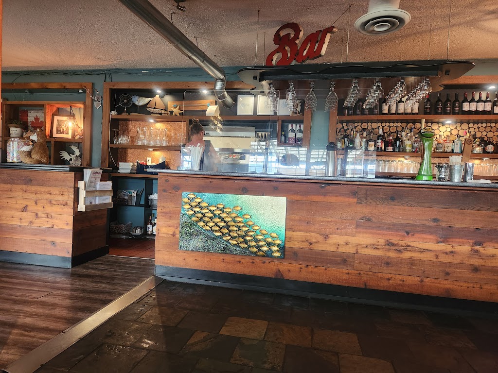 The Clam Bucket | 4479 Victoria Quay, Port Alberni, BC V9Y 6G1, Canada | Phone: (250) 723-1315