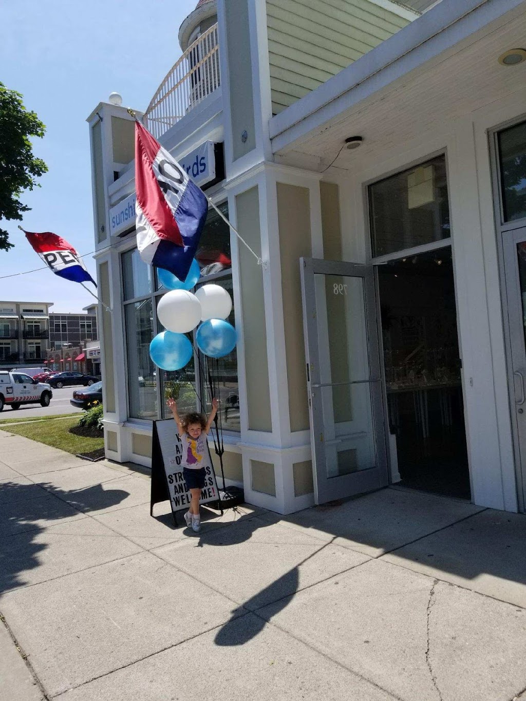 Sunshine and Bluebirds | 798 Elmwood Ave, Buffalo, NY 14222, USA | Phone: (716) 883-0800