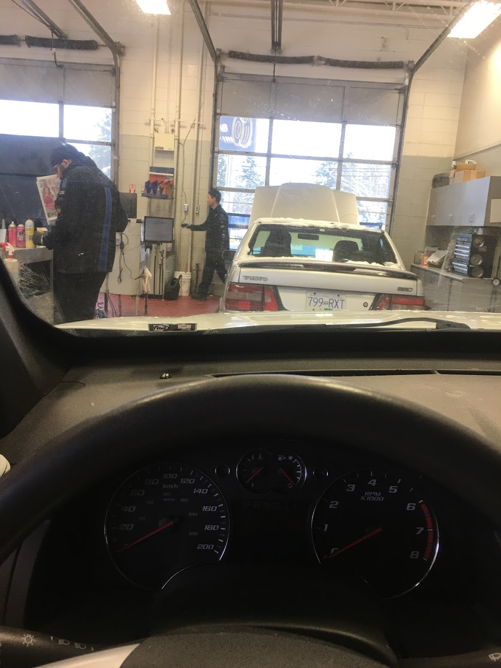 Mr. Lube | 7030 King George Blvd, Surrey, BC V3W 4Z9, Canada | Phone: (604) 599-3557