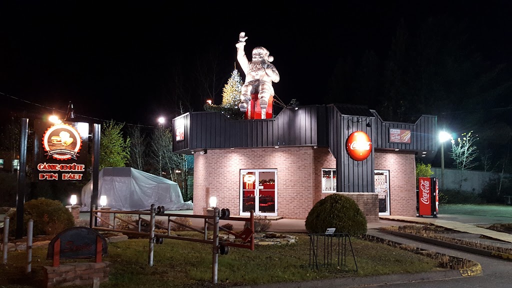 Casse-Croûte den Haut | 490 Rue de St Jovite, Mont-Tremblant, QC J8E 2Z9, Canada | Phone: (819) 425-7474
