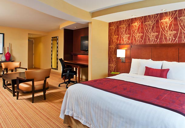 Courtyard by Marriott Buffalo Amherst/University | 4100 Sheridan Dr, Buffalo, NY 14221, USA | Phone: (716) 626-2300