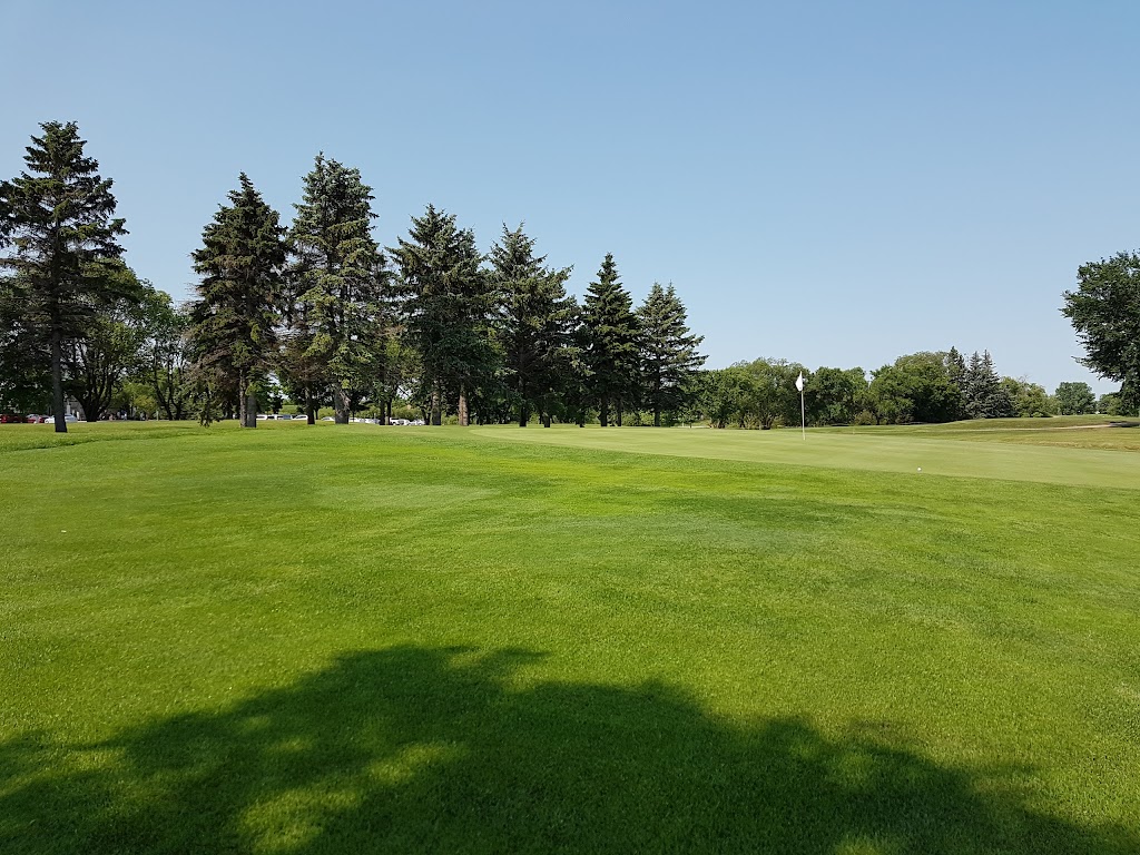 Steinbach Fly-In Golf Club | 350 Park Rd E, Steinbach, MB R5G 1V4, Canada | Phone: (204) 320-4653
