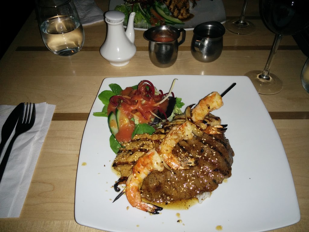 Restaurant Em | 2000 Av Victoria, Greenfield Park, QC J4V 1M6, Canada | Phone: (450) 672-5167
