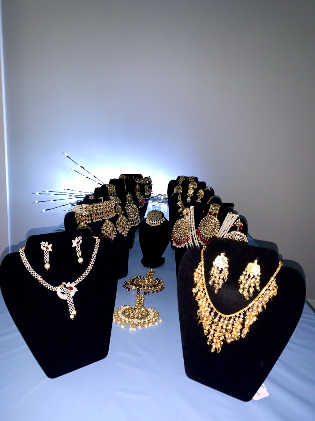 Datarz Fashion | 46061 Reece Ave, Chilliwack, BC V2P 3A6, Canada | Phone: (778) 855-4070