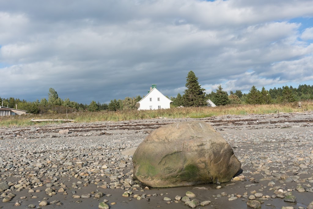Motel Trois-Pistoles | 64 Rte 132 O, Trois-Pistoles, QC G0L 4K0, Canada | Phone: (418) 851-4258