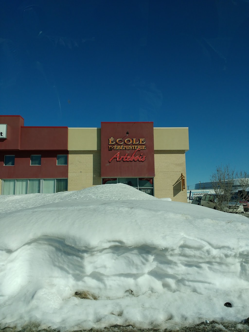 École Artebois | 2450 de la Concorde #102, Québec, QC G1L 4Z5, Canada | Phone: (418) 622-9549