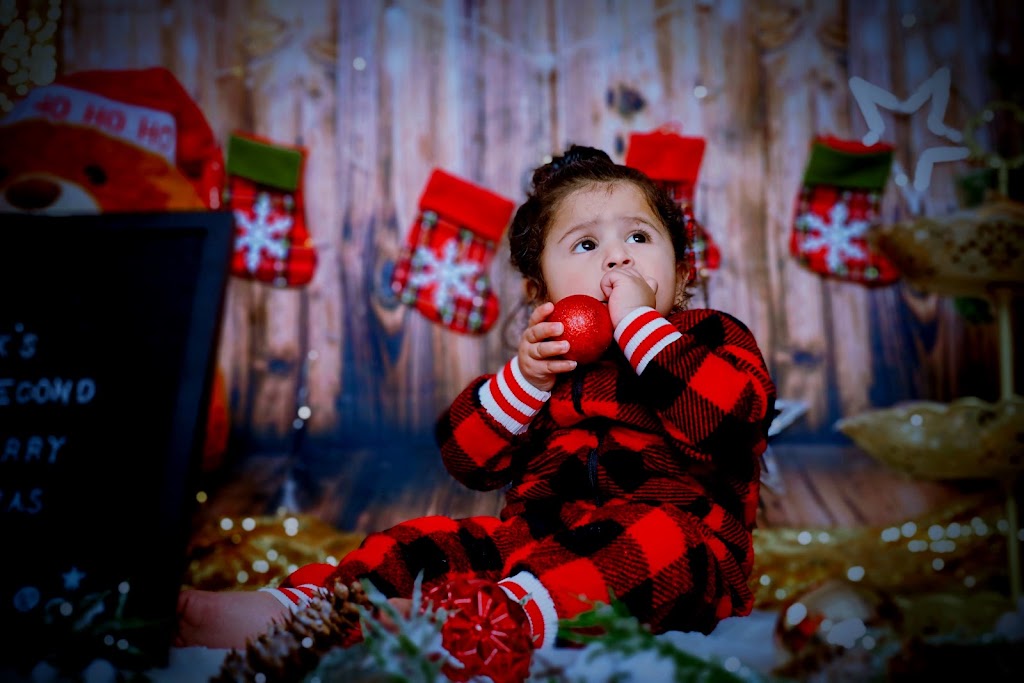 N & S Decorations and Photography | 41 Martinvalley Rd NE, Calgary, AB T3J 4L9, Canada | Phone: (825) 438-2730