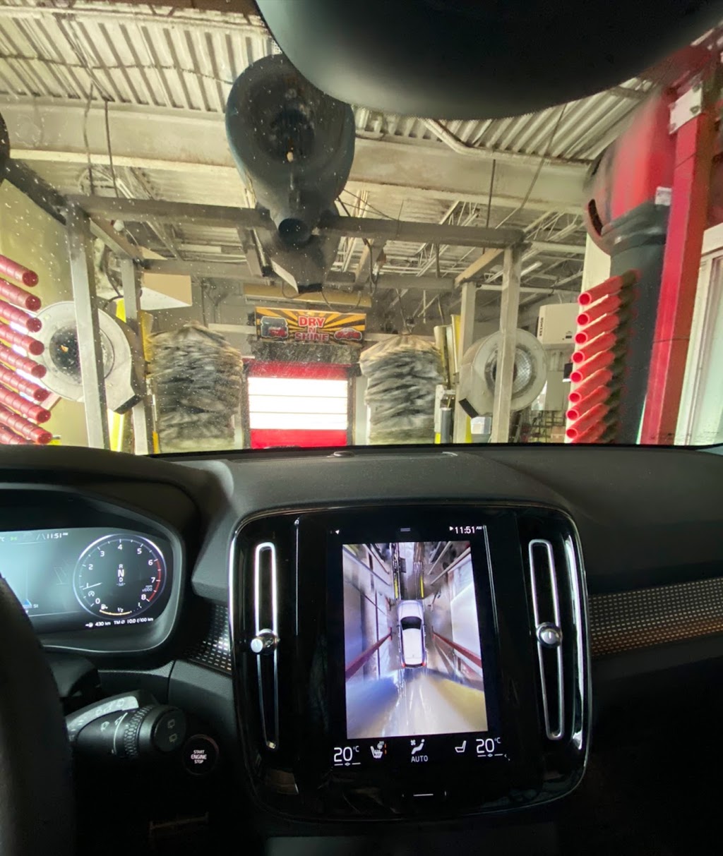 Crosstown Car Wash | 1212 Dupont St, Toronto, ON M6H 2A4, Canada | Phone: (416) 531-0776