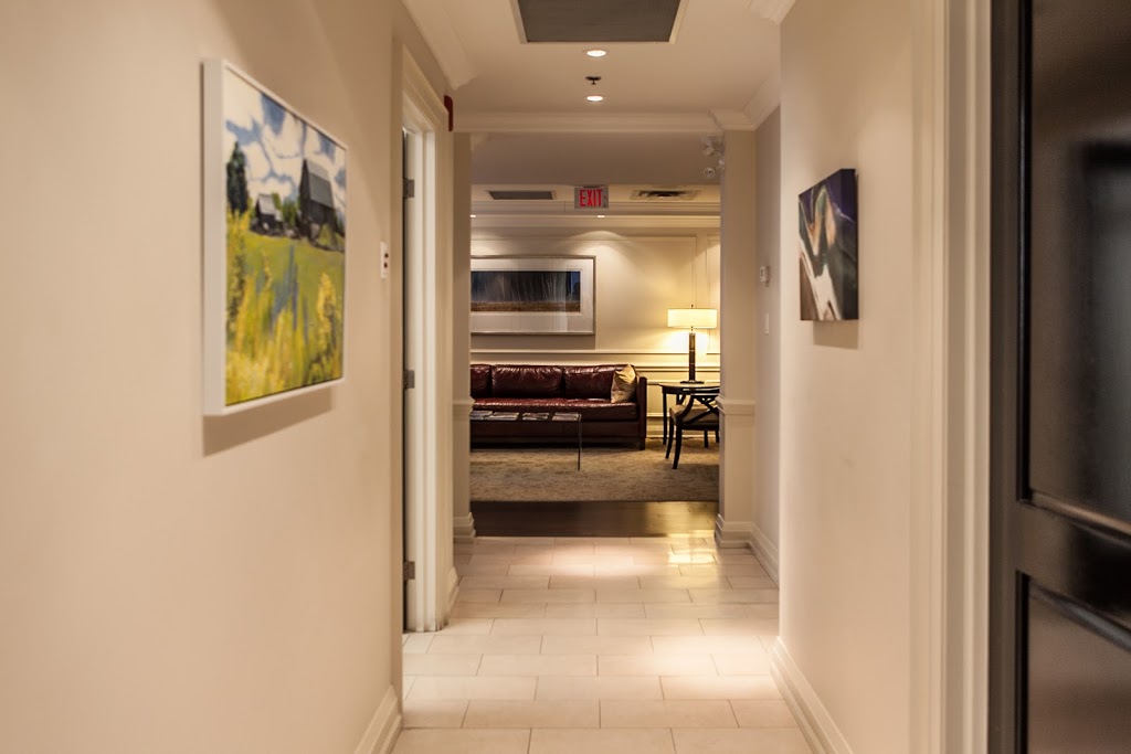 Frances Ross Dentist | 790 Bay St, Toronto, ON M5G 1N8, Canada | Phone: (416) 924-0437