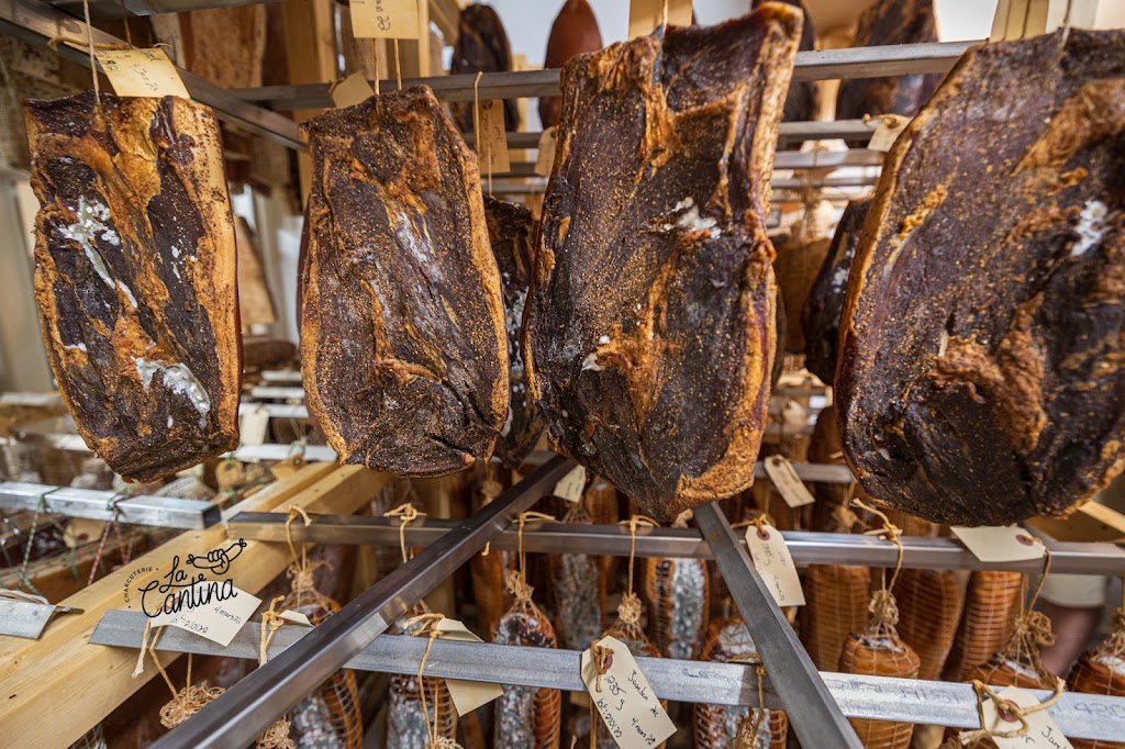 Charcuterie La Cantina | 1440 Rue Principale, Saint-Albert, QC J0A 1E0, Canada | Phone: (873) 665-6013