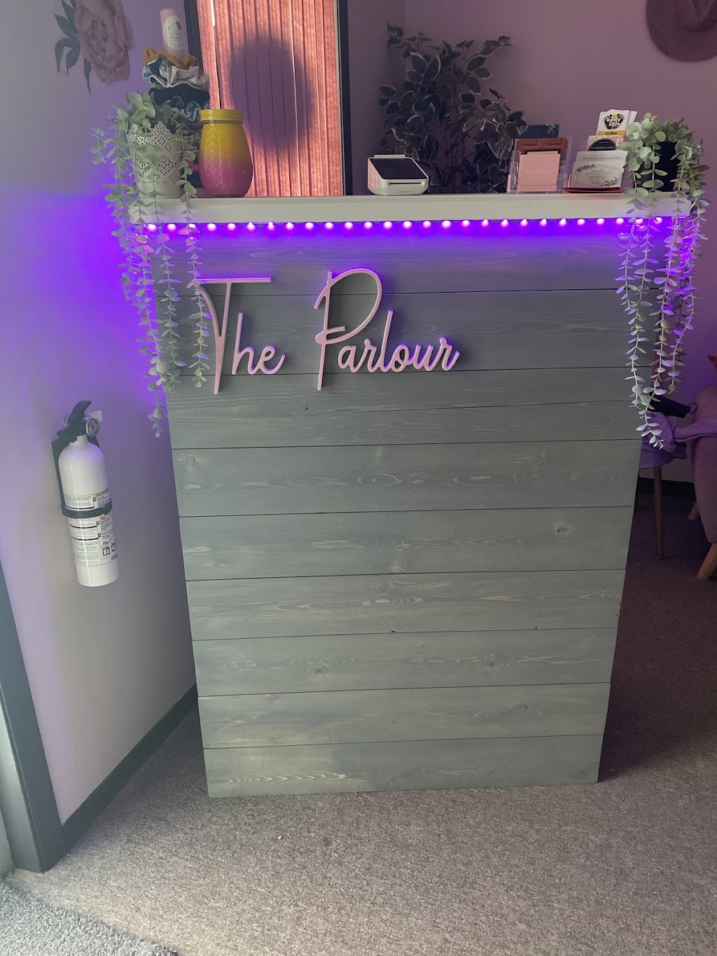 The Parlour Beauty and Day Spa | 78 Main St SW Unit B, Riverton, MB R0C 2R0, Canada | Phone: (204) 641-4901