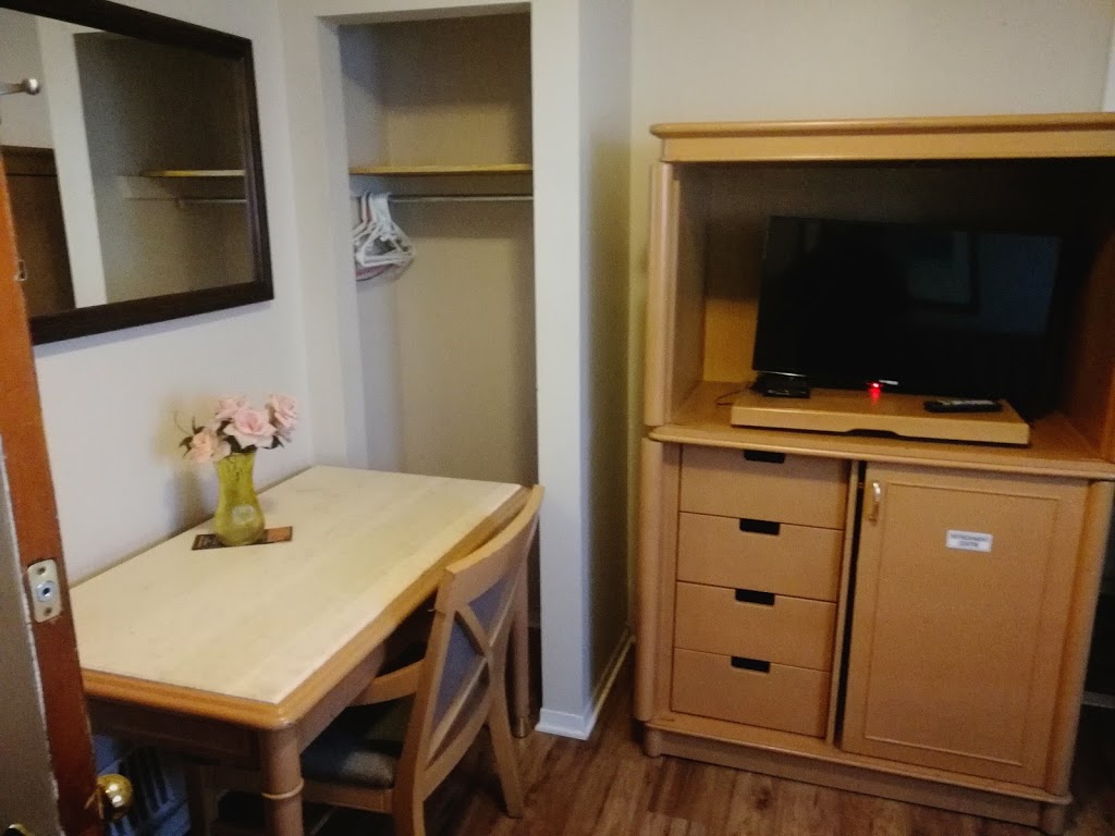 Ottawa Best Hotel | 5023 Bank St S, Gloucester, ON K1G 3N4, Canada | Phone: (613) 822-0392