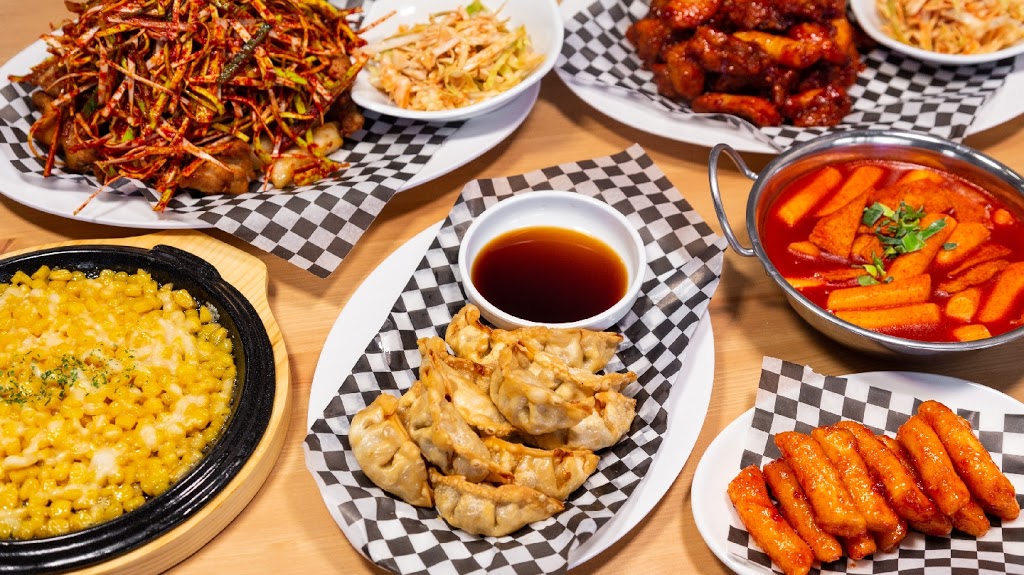 Kims Kitchen | 258 King St N Unit #2, Waterloo, ON N2J 2Y9, Canada | Phone: (519) 888-8389