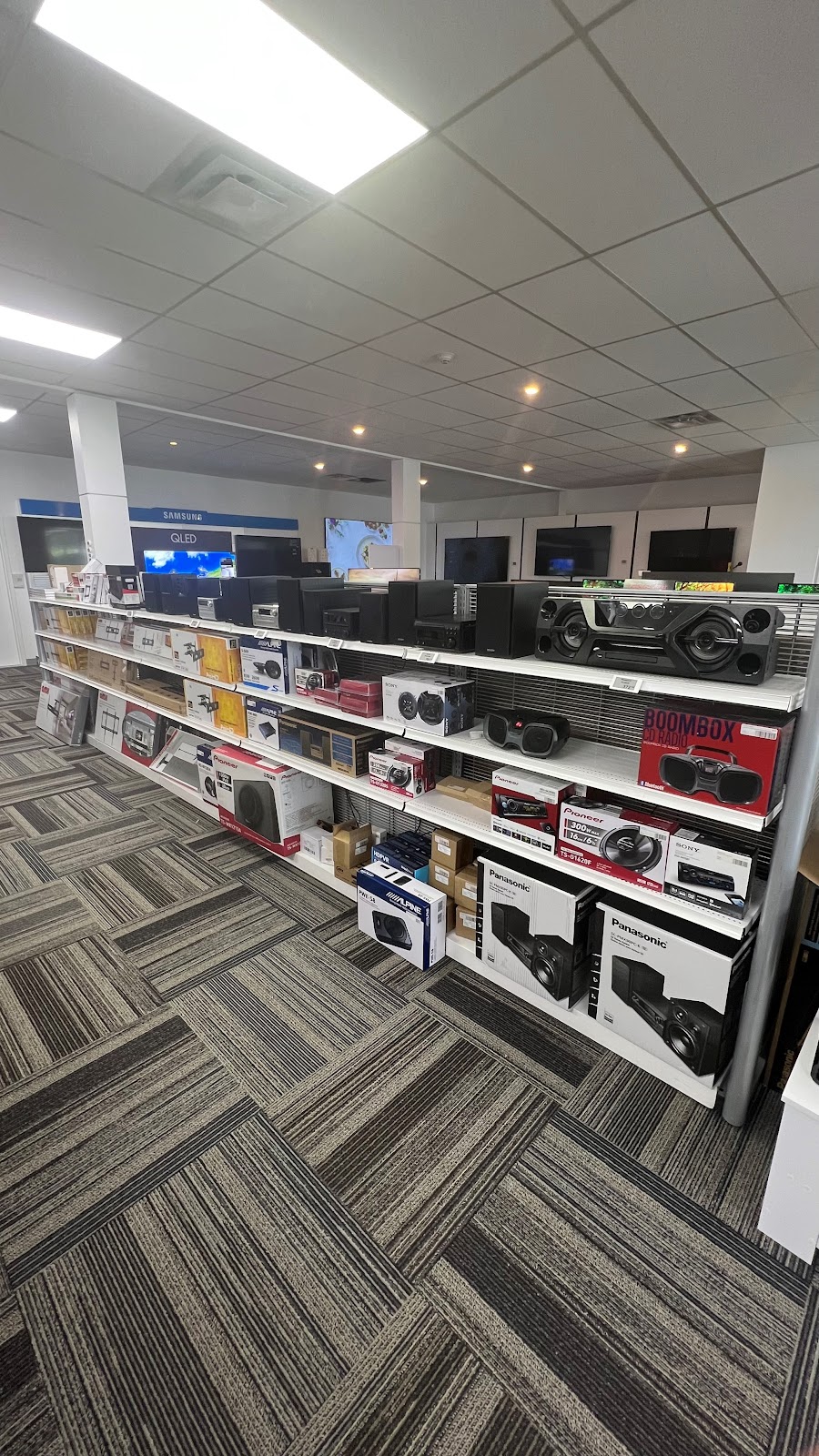 Sonxplus Alma | Lac St-Jean | 1710 Av. du Pont S, Alma, QC G8B 6N4, Canada | Phone: (418) 669-0999