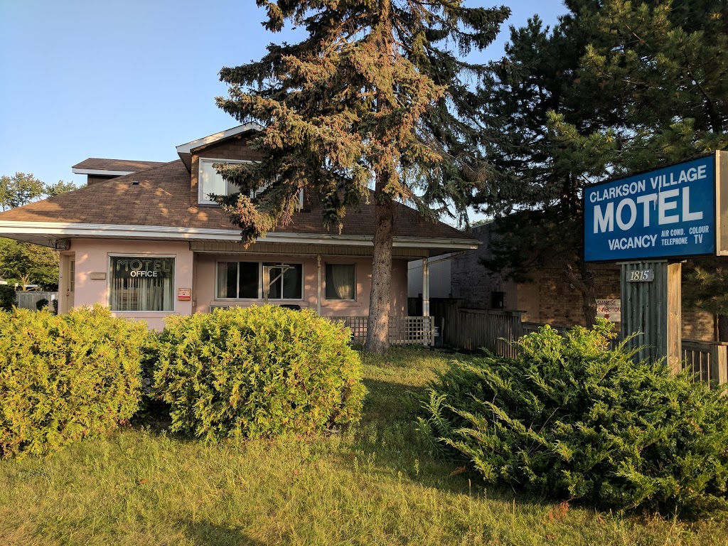 Clarkson Village Motel Ontario Canada