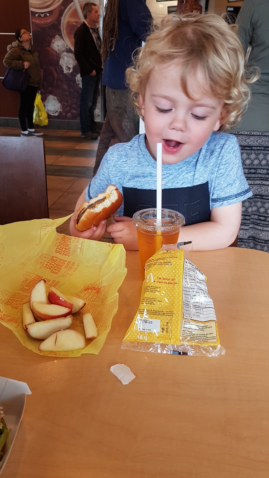 McDonalds | 100 Jamieson Pkwy, Cambridge, ON N3C 4B3, Canada | Phone: (519) 220-1617