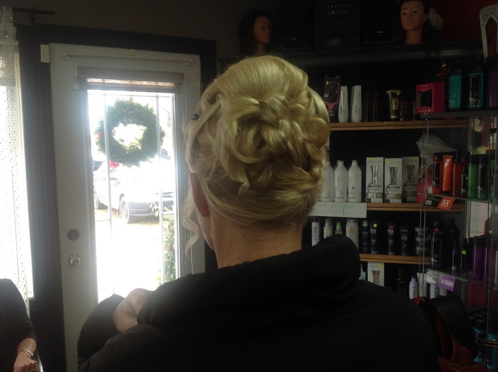 Salon LEssentiel | 2110 Rue Principale, Saint-Zotique, QC J0P 1Z0, Canada | Phone: (450) 267-2326